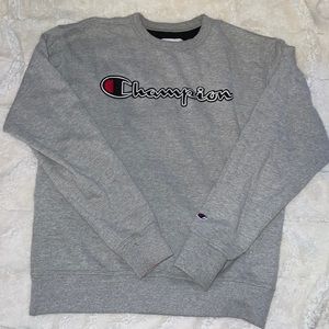 Champion pull over